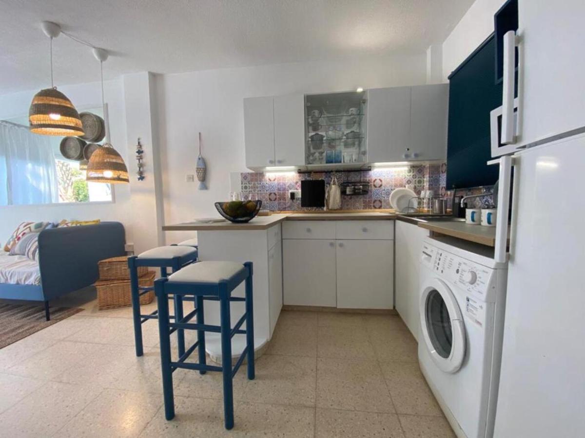 Romy'S Cozy One Bedroom Apt Larnaca Bagian luar foto