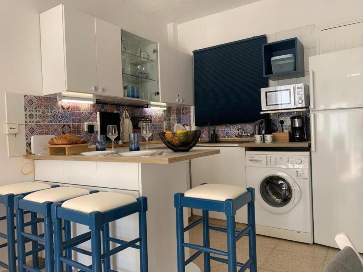 Romy'S Cozy One Bedroom Apt Larnaca Bagian luar foto